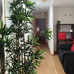 625b 4 Pumarin Apartment *