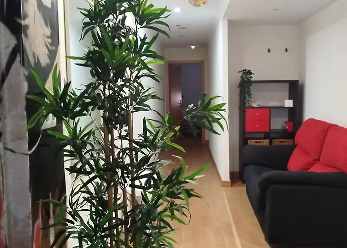 625b 4 Pumarin Apartment *